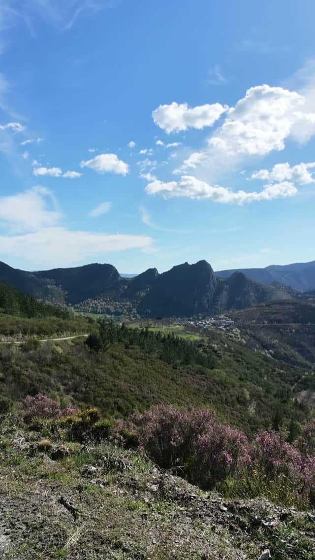 Montañas y pueblos de El Bierzo